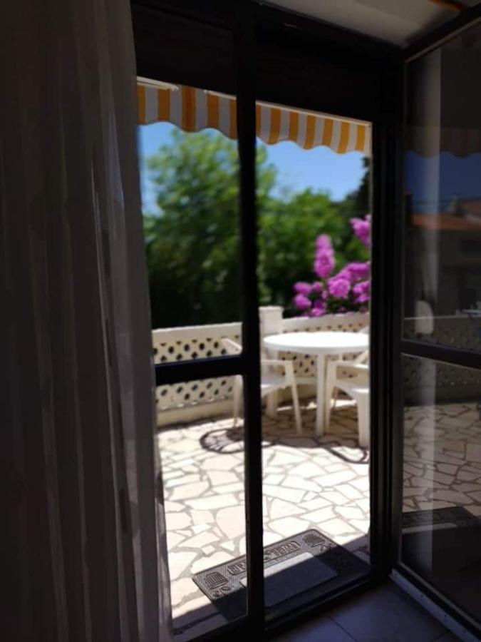 Villa Kadinela, 200M From Kamenjak, Huge Quiet Garden With Barbecue, 2 New Kitchens Premantura Kültér fotó